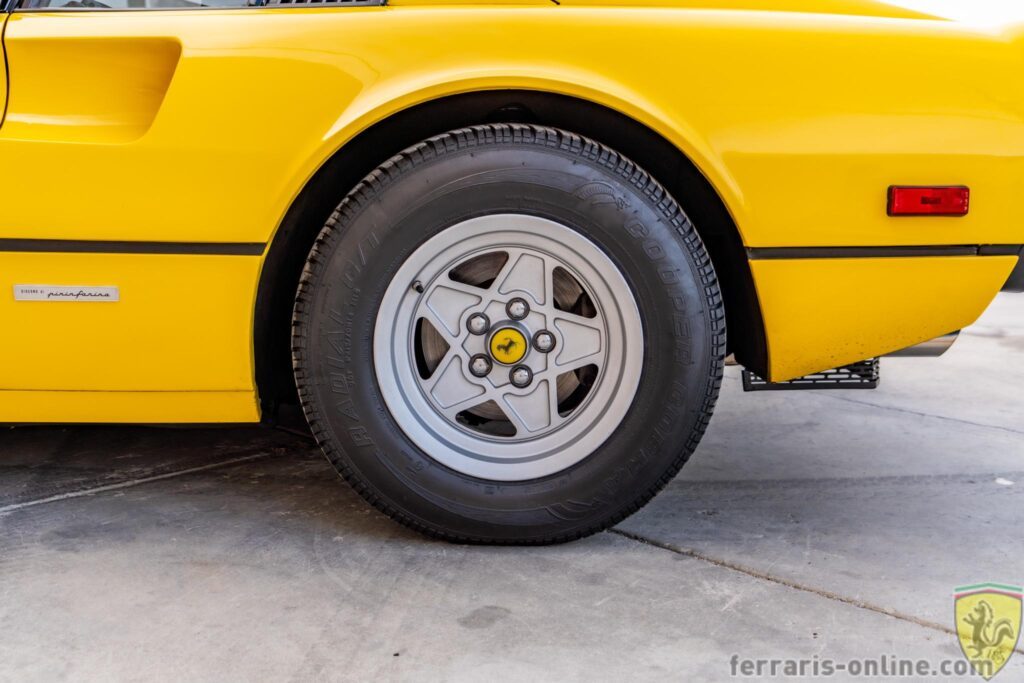 1977 Ferrari 308 GTB #22181 | Exterior View 17