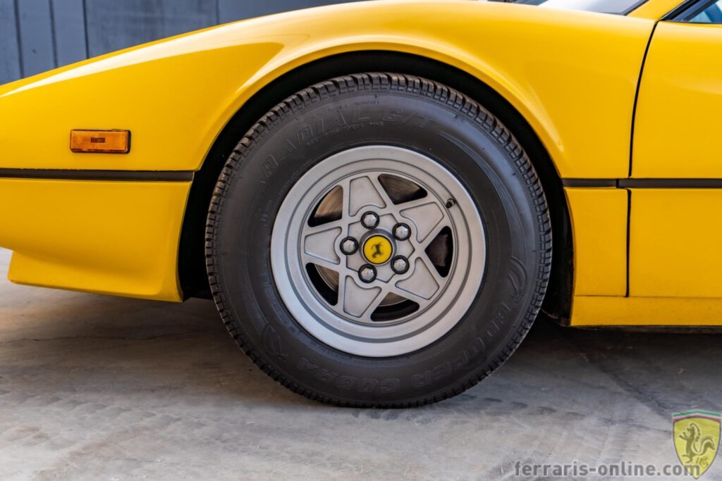 1977 Ferrari 308 GTB #22181 | Exterior View 18
