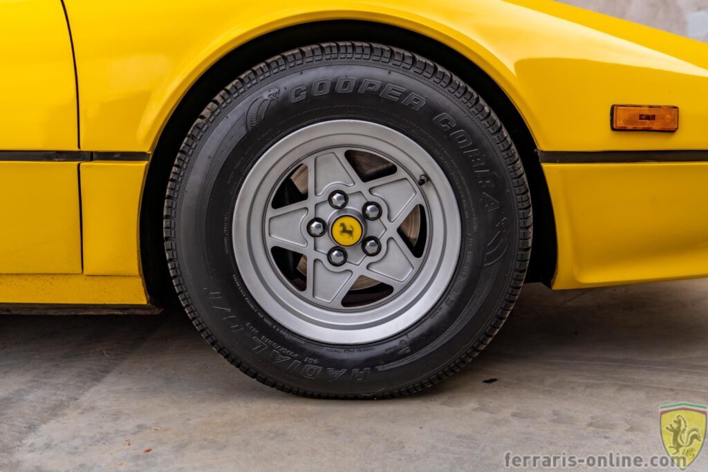 1977 Ferrari 308 GTB #22181 | Exterior View 19