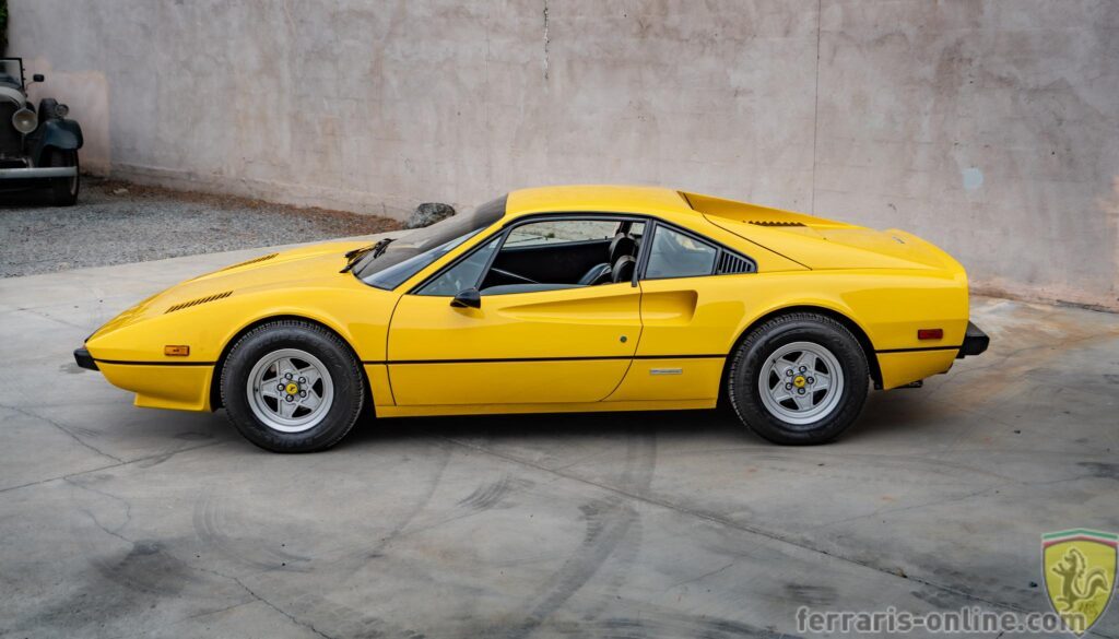 1977 Ferrari 308 GTB #22181 | Exterior View 28