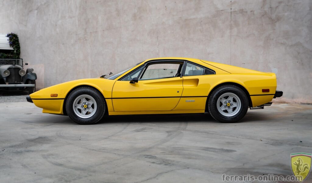 1977 Ferrari 308 GTB #22181 | Exterior View 29